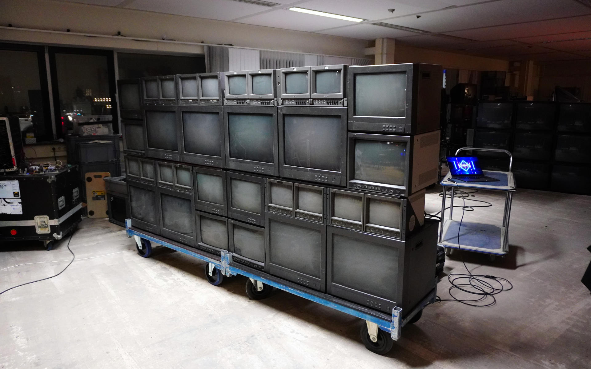 oude tv crt videowall
